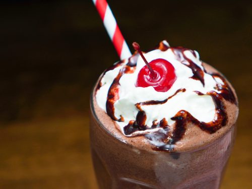 Copycat-Mcdonald's-Chocolate-Shake_recipes