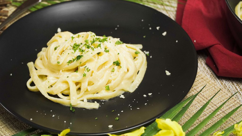 Better Than Macaroni Grill’s Fettuccine Alfredo Recipe