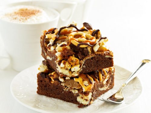 Caramel Brownies Recipe, German chocolate caramel brownies with caramel sauce and walnuts