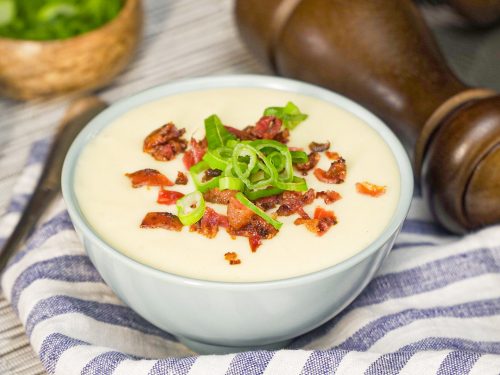 copycat-bob-evans-cheddar-baked-potato-soup-recipe