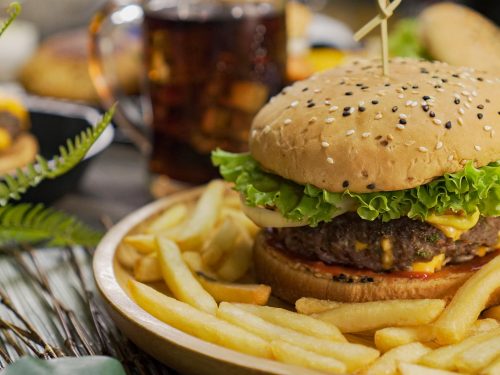 Easy Copycat Steak N’ Shake Garlic Cheeseburger