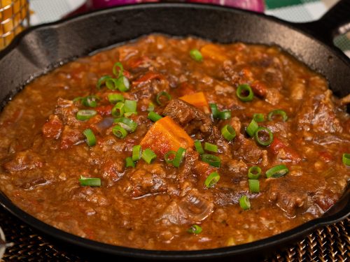 Easy Overnight Slow Cooker Beef Stew Recipe, homemade crockpot beef stew, slow cooker beef stew