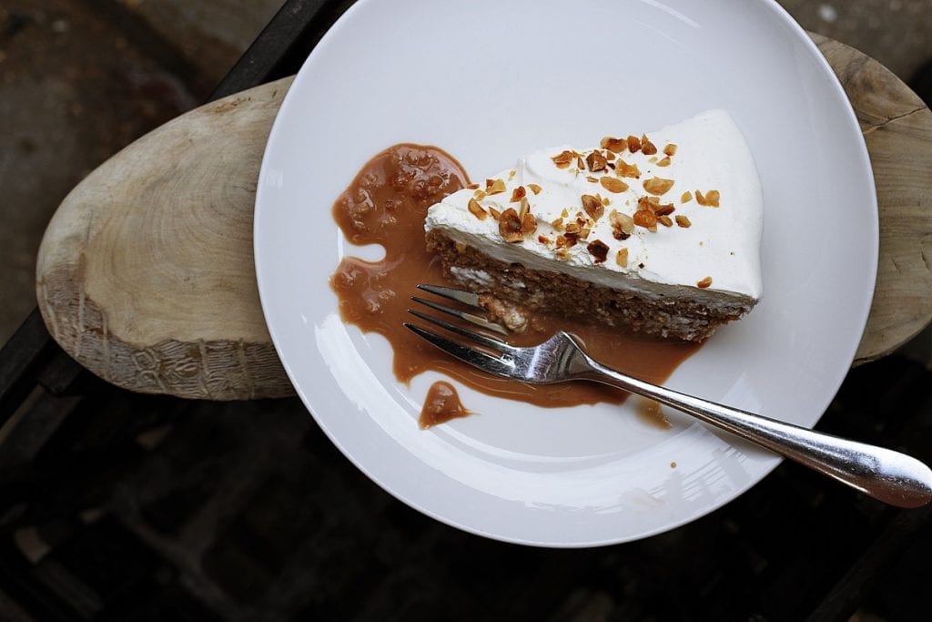 elegant chocolate cake