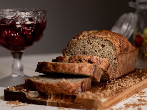 Peach Bread Recipe - Soft and moist peach bread with cinnamon and nuts