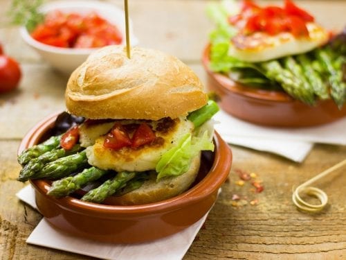 burger with asparagus