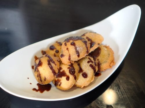 Deep-Fried Oreos, Dessert, Afternoon Snack, American Cuisine, Chocolate Syrup