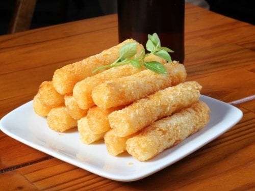 cheesy baked mozzarella sticks