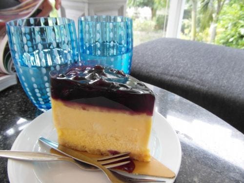 mini blueberry cheesecake