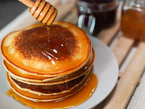 Denny's-Inspired-Fluffy-Pancakes