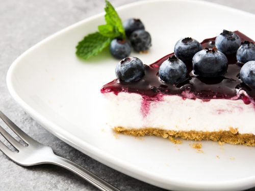 No-Bake Blueberry Cream Cheese Pie, blueberry dessert with cream cheese filling and blueberry glaze