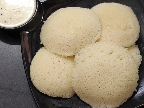 Plain Rava Idli Recipe