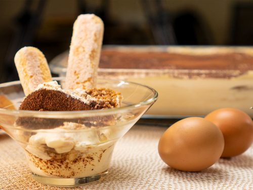 copycat-homemade-olive-garden-tiramisu-recipe