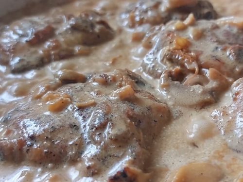 Creamy Garlic Mushroom Chicken Thighs Recipe