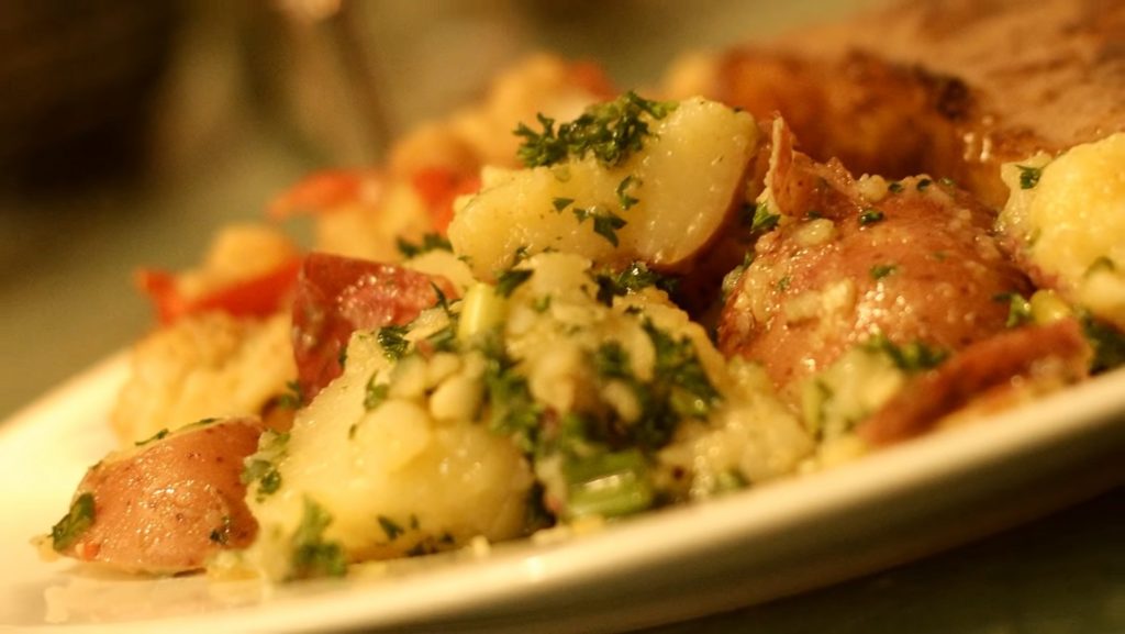 Garlicky-Herb-Red-Potato-Salad