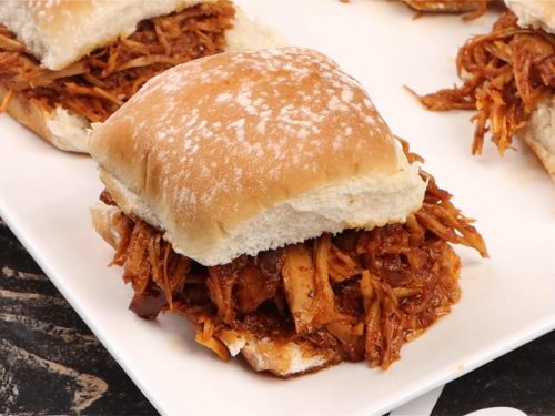 Slow Cooker Barbecue Chicken Sliders Recipe