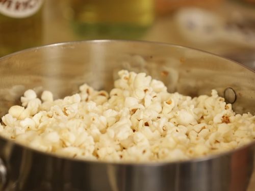 Easy-Stovetop-Popcorn-Recipe