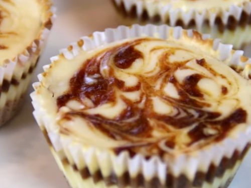 Pumpkin Swirl Cheesecake Yogurt Cupcakes Recipe