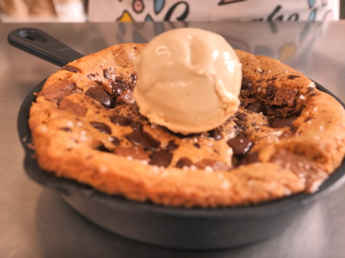 nutella-and-reese-s-skillet-cookie-recipe