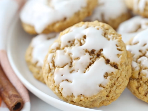 pumpkin-spiced-oatmeal-cookies-recipe