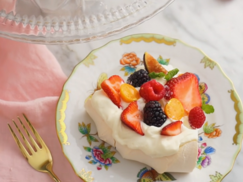 strawberry-kiwi-pavlova-recipe