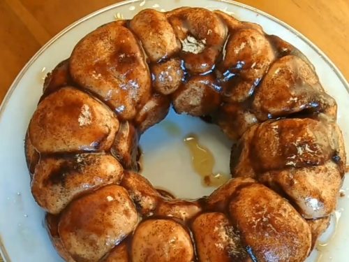 Cinnamon Roll Monkey Bread Recipe