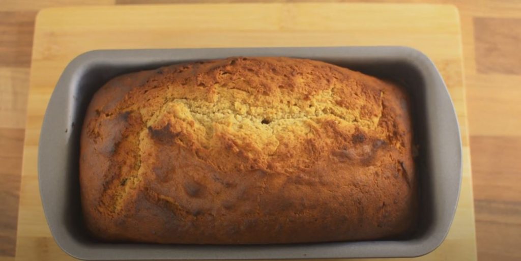 Banana Bread with Macadamia Nuts Recipe