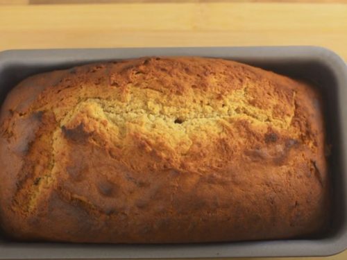 Banana Bread with Macadamia Nuts Recipe