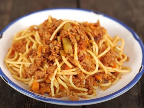 Italian-Style Bolognese Pasta (Ragu) Recipe