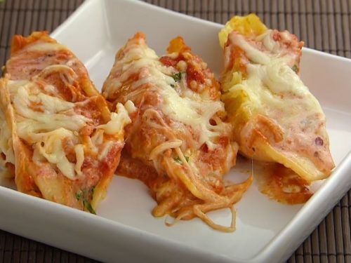 Jumbo Shell Pasta Stuffed with Baby White Cheddar and Chicken Macaroni Recipe