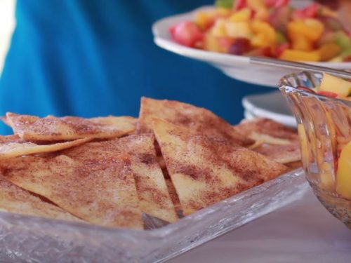 Peach Salsa with Cinnamon Sugar Chips Recipe