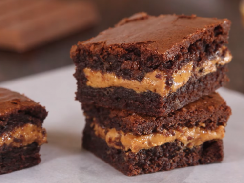 peanut-butter-cup-fudge-brownies-recipe