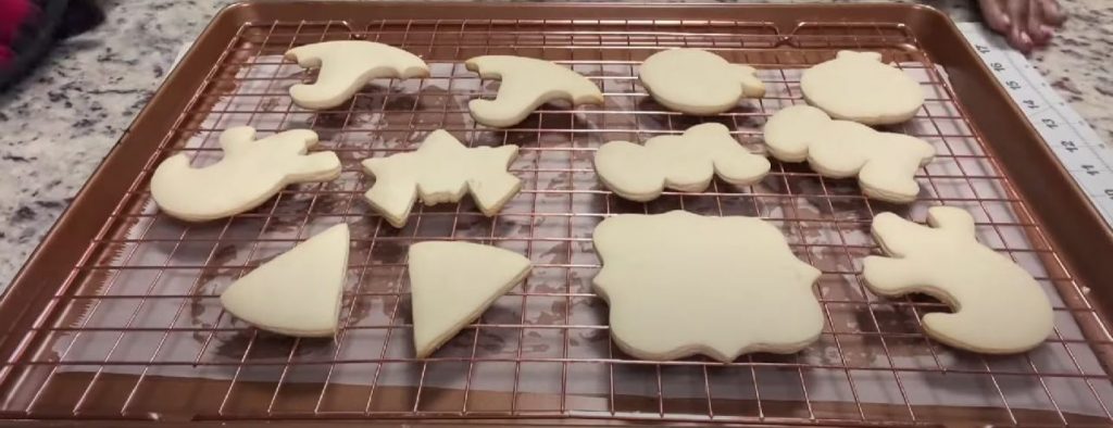 Bakery Style Sugar Cookies (a no chill sugar cookie dough!) Recipe