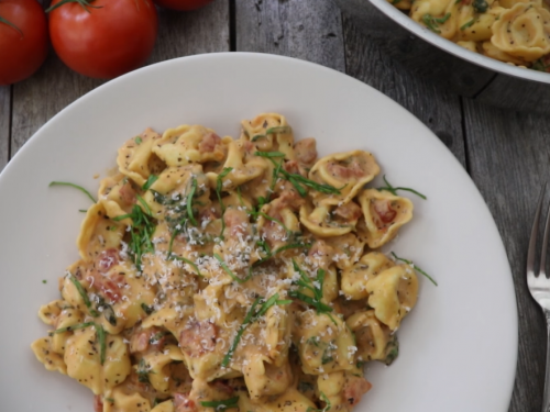 creamy-spinach-tomato-tortellini-recipe