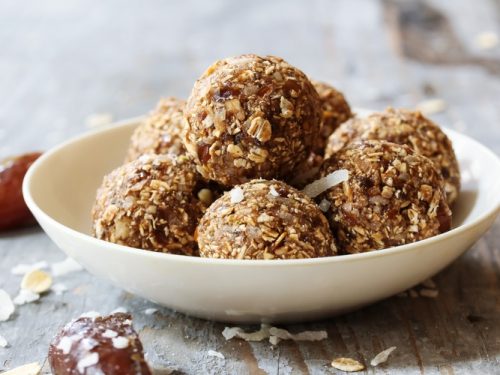 healthy-peanut-butter-chocolate-energy-bites-recipe