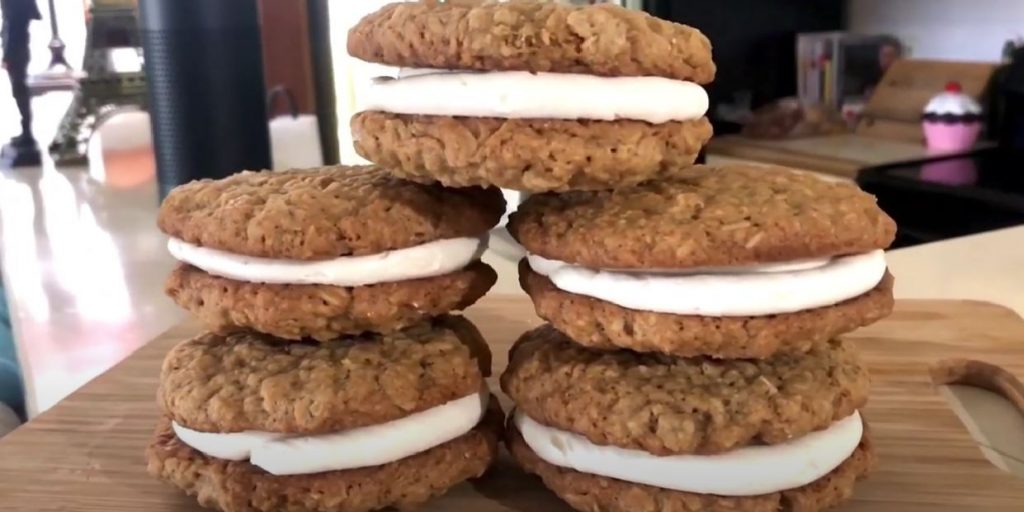 Homemade Oatmeal Creme Pies Recipe