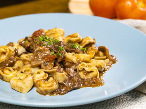 Beef with Cheese Tortellini (Olive Garden Copycat)