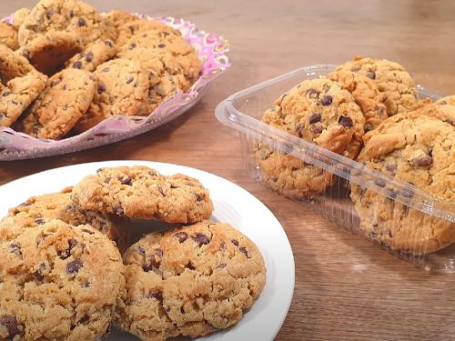 Peanut Butter Cup Oatmeal Cookies Recipe