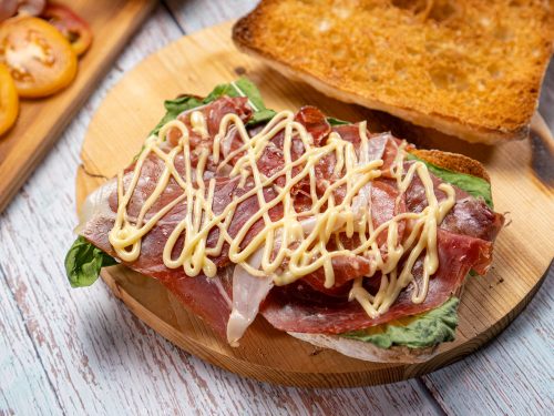 Ciabatta Sandwich With Prosciutto Recipe, homemade sandwich with ciabatta bread and prosciutto, Italian bread recipe, sandwich with prosciutto and ciabatta