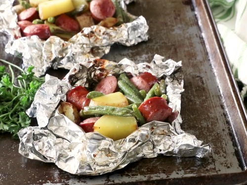 foil-packs-with-sausage-corn-zucchini-and-potatoes-recipe