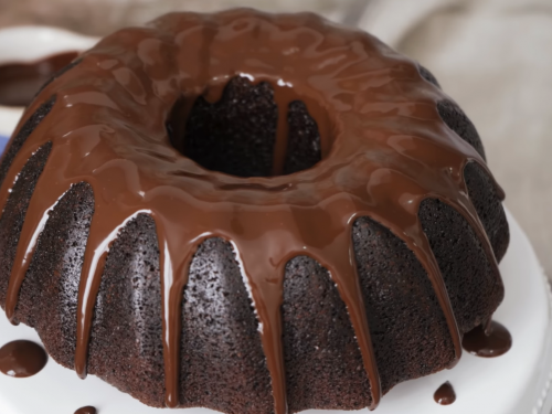 sour-cream-chocolate-cake-recipe