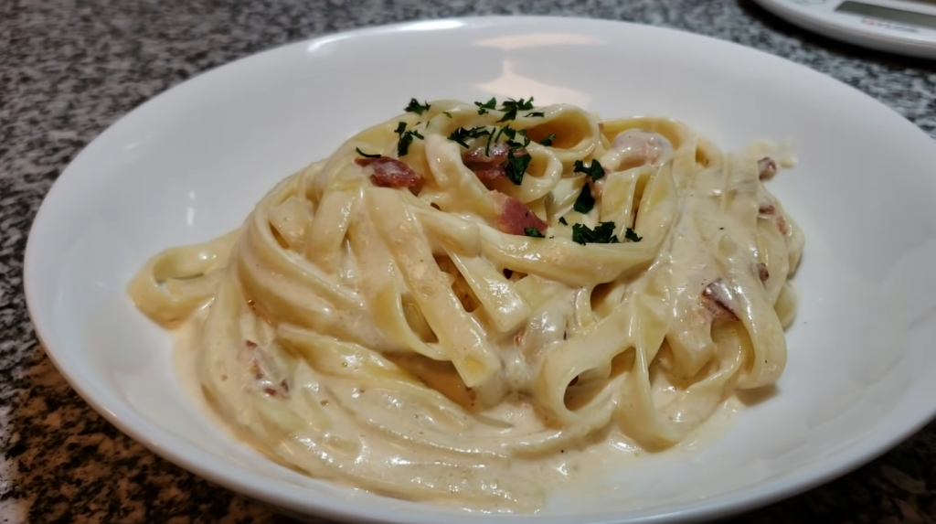 linguine-pasta-with-onion-bacon-and-parmesan-recipe