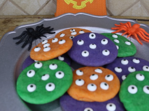 monster-eye-sugar-cookies-recipe