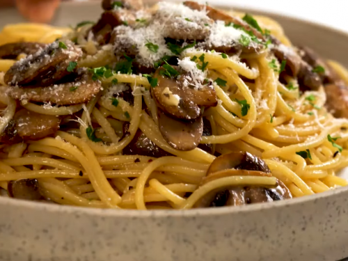 mushroom-garlic-and-oil-spaghetti-recipe