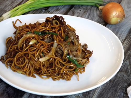 20 minute garlic beef and-broccoli lo mein recipe