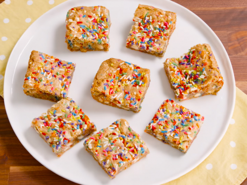 funfetti cake batter blondies recipe