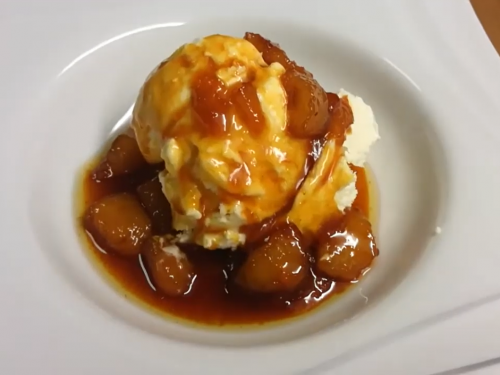 sour-cream-ice-cream-with-caramelized-pear-compote-recipe