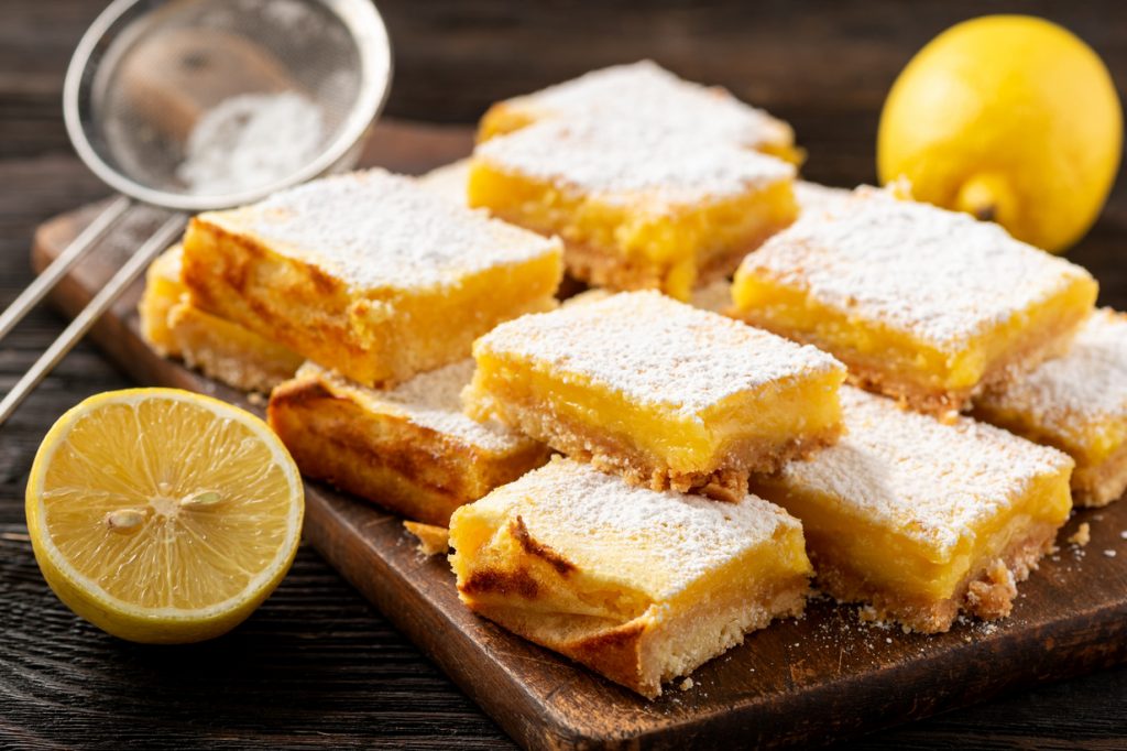 butter bars with lemons