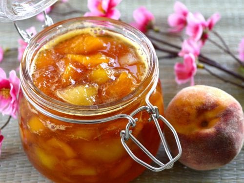 Easy Sweet Peach Sauce Recipe, peach sauce for ice cream with almond extract