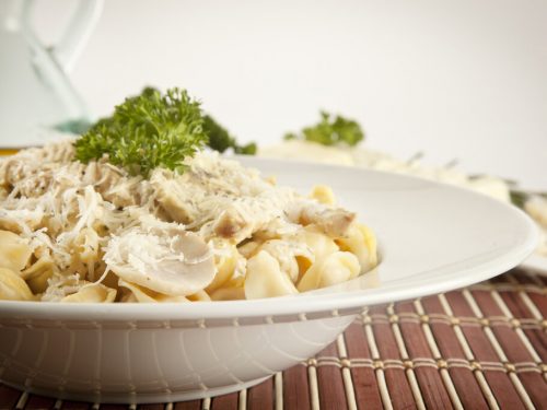 Asiago Tortelloni Alfredo With Grilled Chicken Recipe (Olive Garden Copycat), creamy pasta dish with asiago tortellini pasta made with homamde alfredo sauce and topped with grilled chicken and panko breadcrumbs