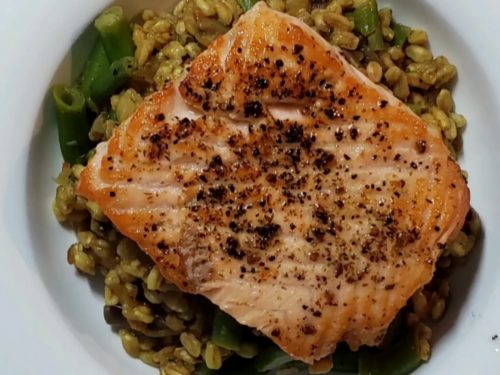 Asian Salmon and Farro Medley Recipe